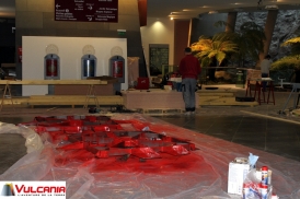 Mise en peinture des socles des simulateurs de Mission Toba.