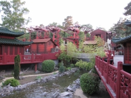 Tiger Express a été intégrée dans la partie asiatique du parc.