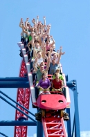 Ride of Steel est un Mega Coaster Intamin inauguré en 1999.