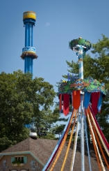 Mäch Tower’s first riders experience the thrill of Busch Gardens’ newest attraction.