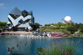 Sur les 1000 internautes sondés, le Futuroscope est le second parc le plus populaire de France.