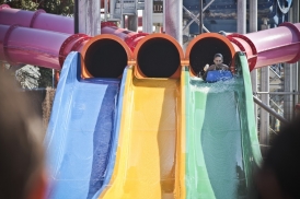 L'attraction s'effectue couché sur un tapis, tête en avant !