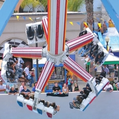 Chance Rides va livrer 4 attractions au Pleasure Pier de Galveston dont un Revolution 20...