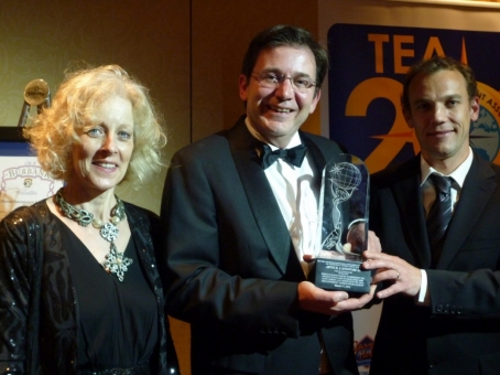 Marjorie Scherrier (Futuroscope) and Jan Maarten de Raad with the THEA Awards in Los Angeles