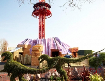 MAGMA : a new volcanic drop tower opens at Paultons Family Theme Park