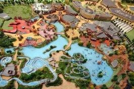 Las Palm unveiled a 1/16 scale model of the future theme park & resort