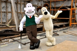 Wallace et Gromit sont deux célèbres personnages de films d'animation créés par le réalisateur britannique Nick Park