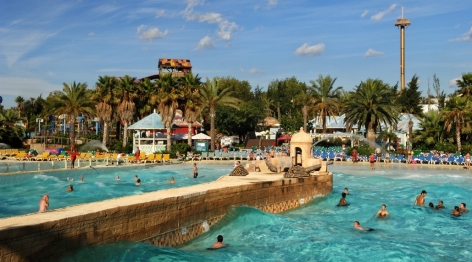 PortAventura passed from a theme park to a full resort with the opening in 2002 of 2 hotels and a water park