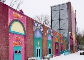 La société est également en charge du relooking de la 'Turbine' à Walibi Belgium en Belgique.