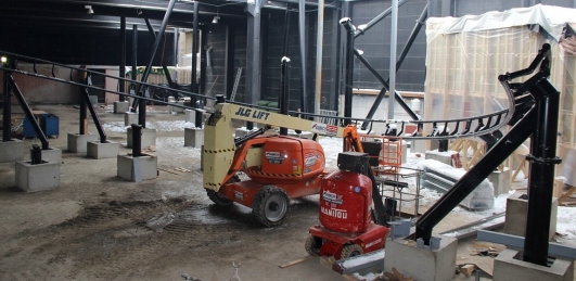 Les équipes de Bellewaerde Park se sont fixées pour objectif d'ouvrir Huracan le 30 mars 2013.