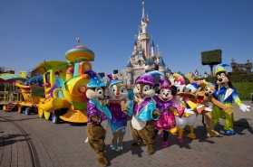 Fréquentation et chiffre d'affaires en baisse pour les parcs à thèmes d'Euro Disney S.C.A. au 1er trimestre.