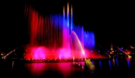 Since 2009, Efteling has exceeded 4 million visitors annually to reach a record attendance of 4.2 million admissions last year during the 60th anniversary celebrations. Photo: Aquanura night show (2012)