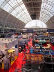 Une centaine de catégories de produits et services seront exposés sur le show floor. Photo: EAS 2011 à Londres